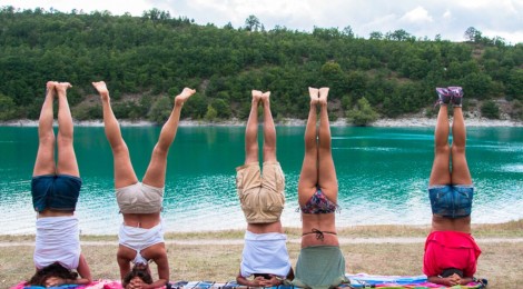yoga-retreat-lake