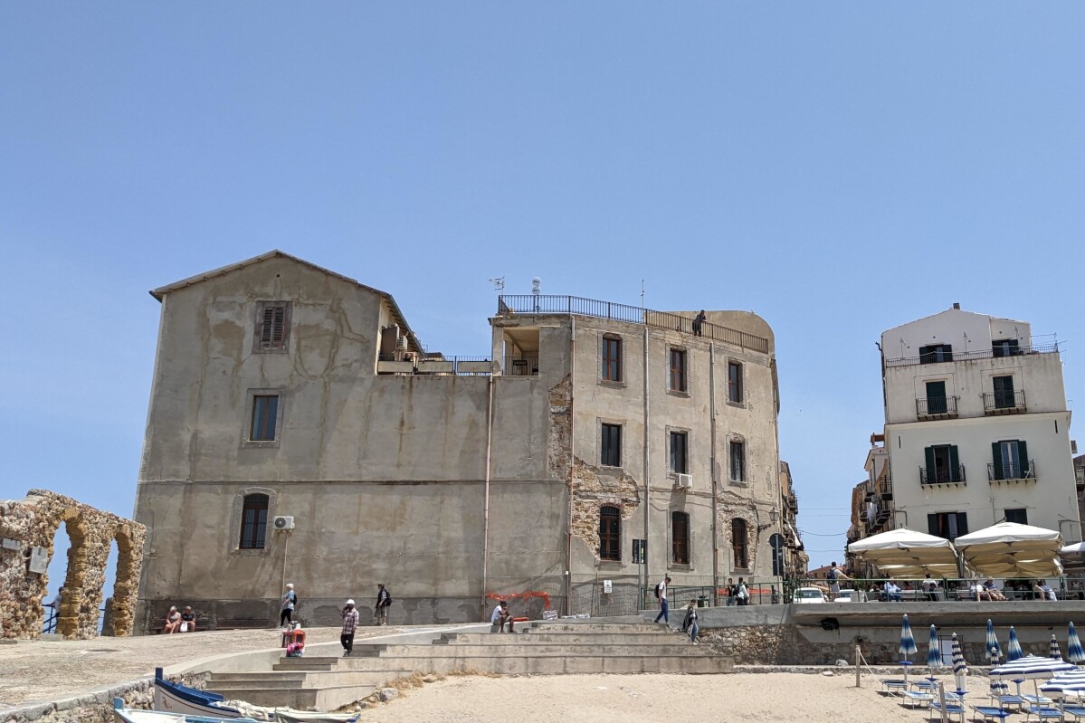 2024 new year sicily yoga holiday